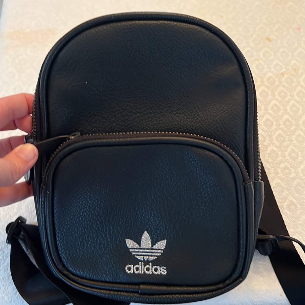 Adidas mini backpack - Picture 2 of 4